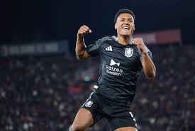 El Villa da un paso a semis; el Forest y Porto se la juegan en la vuelta