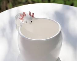ウーパールーパーのマグカップの画像