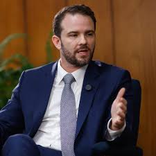 Preocupa interferência dos EUA em investigação sobre organizações criminosas do Brasil, diz Durigan
