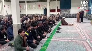 مولودخوانی ویژه میلاد حضرت علی (ع) توسط دانش‌آموز خداآفرینی در نماز جمعه