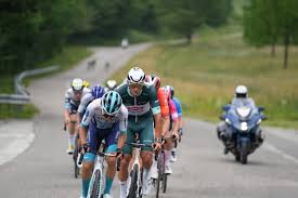 Critérium du Dauphiné 2025: Stage 8 Sees Thrilling Breakaway! - Imagen principal del artículo