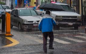 Vaguada polar y nuevo frente provocarán lluvias, vientos y ambiente muy frío en el país