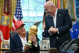 La petición de Trump para quitar la tarjeta roja a un jugador desata tormenta política en torno al Mundial