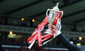O campeão Aberdeen é eliminado da Copa da Escócia com um gemido contra o Dunfermline de Neil Lennon