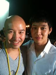 Entertainer Hong Seok-cheon revealed a picture with Micky Yuchun who his suffering from herpes zoster. On his Twitter on the 22nd, he uploaded a picture ... - photo183763