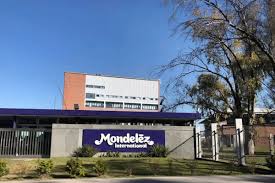 Mondelez paraliza producción en Pacheco: ¿Crisis o estrategia?