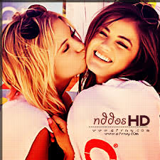 Résultat de recherche d'images pour "‫بنتان صديقتان‬‎"