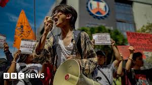 BBC - News update