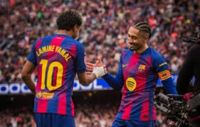 Yamal błyszczy świetnym golem w 37. minucie i Barcelona prowadzi 2:0 nad Villarreal na Camp Nou