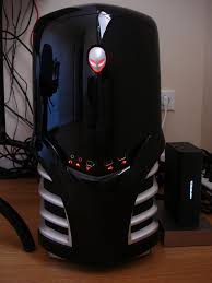 Résultat de recherche d'images pour "alienware triangle pc"