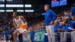 Will KU basketball’s 7-game win streak end vs. No. 1 Arizona? Game prediction