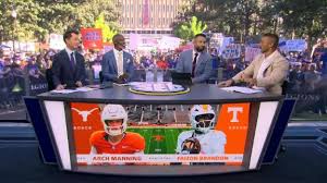 How will Texas' Arch Manning perform in biggest road test at Tennessee?