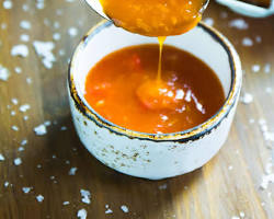 Hình ảnh về Xanthan gum thickening sauces and soups