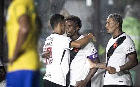 Vasco perde dois jogadores para duelo contra o Mirassol por gastroenterite