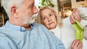 Wegen des Sparpakets - Pensionisten verlieren heuer bis zu 300 Euro 2026 | JUSTIZ 2025 | iustitia.bg | JUSTITIA.BG