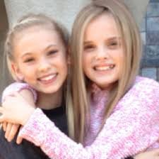 Résultat de recherche d'images pour "jordyn jones and autumn miller"