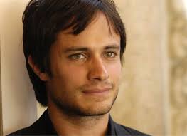 Gael García Bernal Joins Amazon Pilot &#39;Mozart In The Jungle&#39; - gael-garcia-bernal1