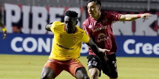Aucas-Teknico Universitario: interrumpiran los anfitriones la mala racha?