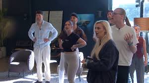 De Bondgenoten: Jan Versteegh heeft een mededeling over de zomer