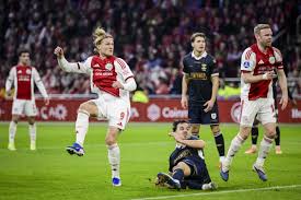 LIVE eredivisie | Sean Steur verzuimt na heerlijke actie Bouwman score verder op te voeren voor Ajax tegen Go Ahead