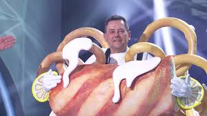'Mask Singer 5' revela a Tomás Roncero bajo la máscara de Bocata de calamares