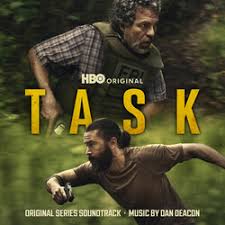 Série 'Task': Le Retour du Détective Torturé! À Voir Absolument!