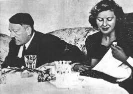 Hitler o el amor suicida - Chic