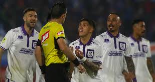 Insulto a árbitro le costó caro: el duro castigo a Diego Carrasco tras polémica expulsión en Liga