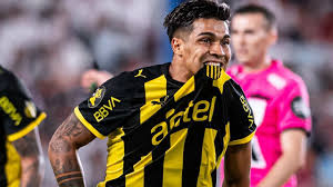 Matías Arezo marcó el gol que puso arriba a Peñarol en el clásico