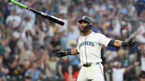 Tigers' loss to Mariners features bat flip, hit batsmen, two ejections