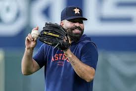Veteran pitcher who signed with Tigers in 2025 is DFA’d by Pirates