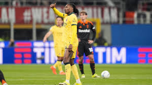 Leao risponde a Nico Paz, Milan-Como finisce pari