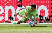 'Amazing' Yassine Bounou draws praise despite Morocco's loss to France