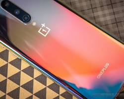 Image of OnePlus 8 smartphone in hand