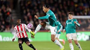 Fútbol Hoy: Horarios y Dónde Ver los Partidos del 1 de Noviembre