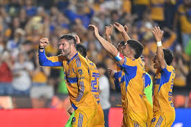 News source: azcentral.com and The Arizona Republic