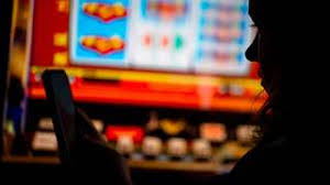 'Acumulei R$ 1 milhão em perdas': o relato de quem tenta se reerguer após se viciar em bets