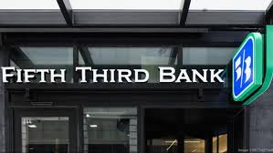 Fifth Third explores 'multiple options' for main office as bank begins branch expansion