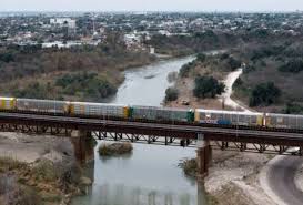 Seis corpos são encontrados em trem de carga perto da fronteira dos EUA com México