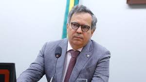 Quem é Félix Mendonça Jr., deputado alvo da PF por desvio de emendas