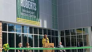 Robin Roberts Unveils New Broadcast Media Center at Southeastern University
