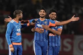 India beats South Africa by 7 wickets to take 2-1 lead in T20 series