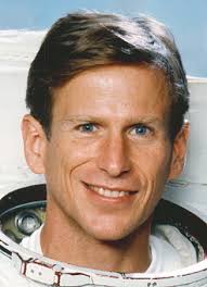 Astronaut Biography: Michael Gernhardt