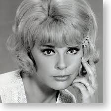 Portrait Elke Sommer