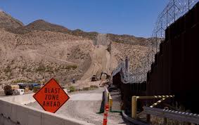 Explosivos por el muro estremecen aCristo Rey
