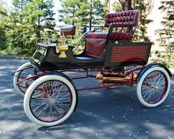 Stanley Steamer car, year 1902