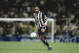 A declaração de Renan Lodi sobre Eduardo Domínguez no Atlético-MG