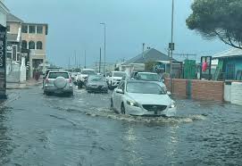 Cape Town weather today: Is the storm leaving families stranded?