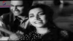 Image result for dev anand and suraiya romantic