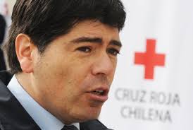 El vicepresidente de Cruz Roja Chilena, Patricio Acosta, presentó una serie de consejos para ir a votar, dirigidas a personas con enfermedades crónicas como ... - foto_0000000120130629141455